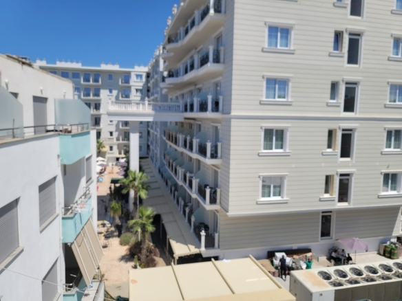 Shitet Apartament 2+1 prane detit tek Mali Robit