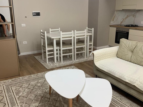 Jepet me qera Apartament 2+1 Vollga