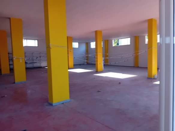 Magazin 500 m2 Durres